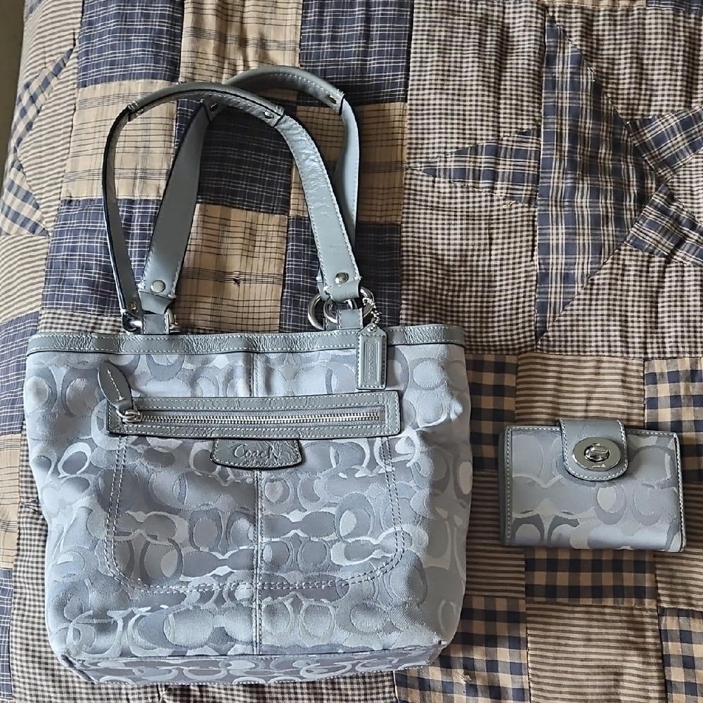 Authentic Coach Gray Penelope  Shoulder Bag with Matching Wallet